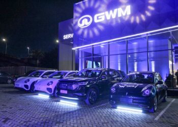 Sedecti destaca novos investimentos em inauguração de concessionária de carros elétricos e híbridos em Manaus