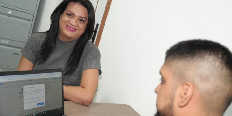 Mutirão LGBTQIAPN+ da Defensoria Pública garante acesso  à cidadania