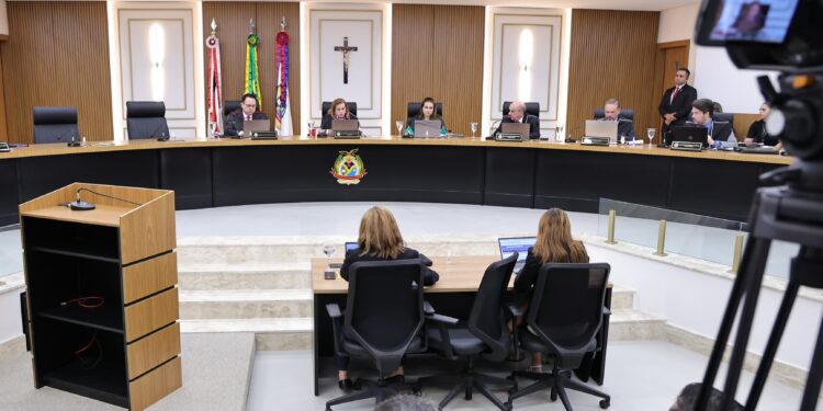 TCE-AM reprova contas e multa gestora do Fundo de Saúde São Gabriel da Cachoeira