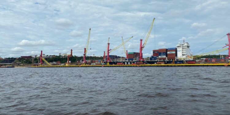 MP investiga cobrança abusiva de ‘taxa de pouca água’ por transportadoras de contêineres