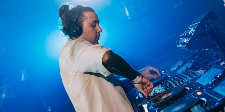 Jacundá Techno agita o sábado com DJ da Argentina e outros nacionais