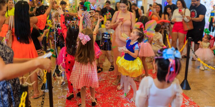 “Domingou” do Amazonas Shopping terá programação para as crianças, com inspiração no circo