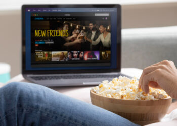 Serviços de streaming de filmes e séries já fazem parte do orçamento de 79% dos brasileiros