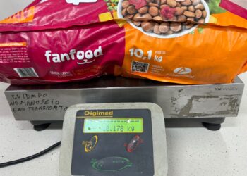 ‘Operação Grandes Massas’: Ipem-AM reprova duas marcas de ração para cães e gatos em Manaus