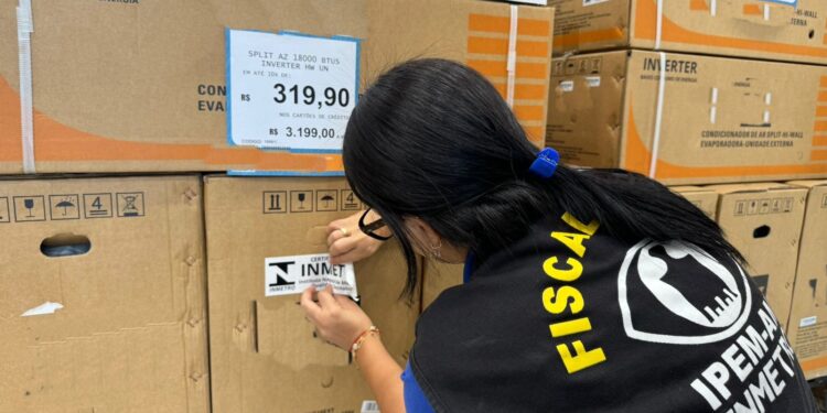 Ipem-AM notifica loja de departamento por uso irregular da marca Inmetro em Manaus