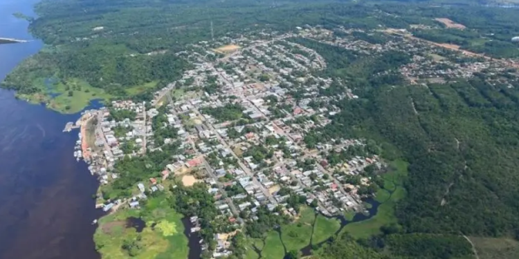 Polícia prende padrasto que estuprou e engravidou a própria enteada no Amazonas