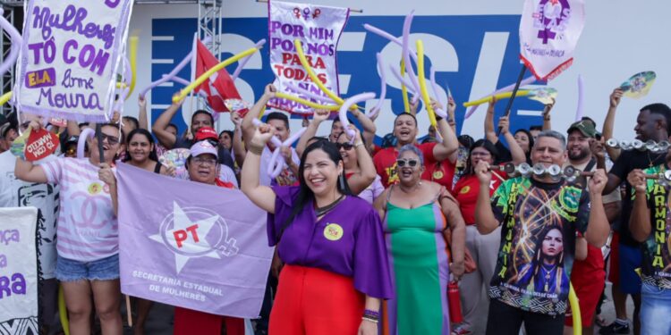 Anne Moura oficializa candidatura a vereadora em Manaus