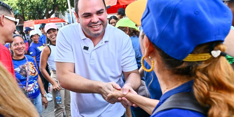 Roberto Cidade participa da Marcha para Jesus em Manaus