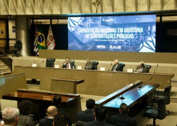 Auditores do TCE-AM participam de capacitação nacional em auditoria de contratações públicas