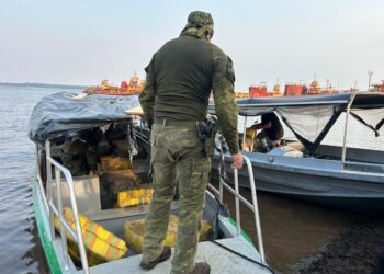 Polícias Federal, Civil e Militar apreendem mais de 2 toneladas de drogas no Amazonas