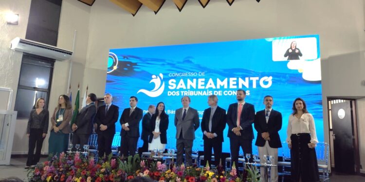 Com apoio do TCE-AM, 1º Congresso de Saneamento Básico dos Tribunais de Contas tem início no ES