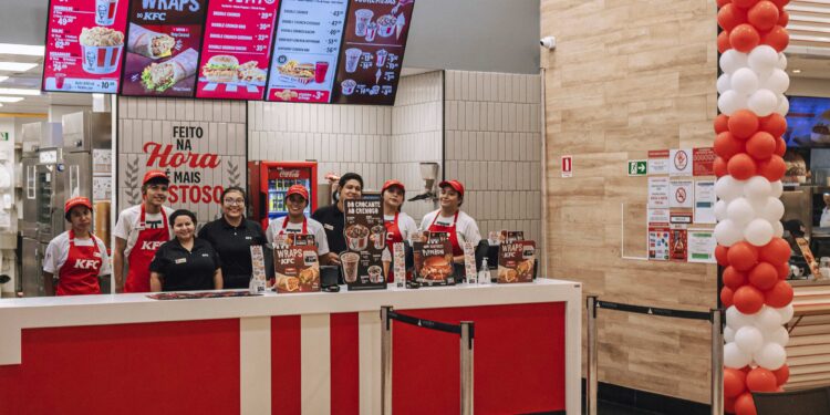 Amazonas Shopping inaugura restaurante KFC e planeja abertura de mais seis operações até o fim deste ano