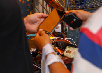 Mil celulares são apreendidos e 30 pessoas detidas em operação no centro de Manaus