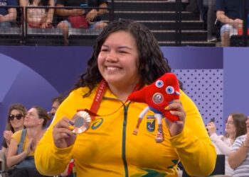 Amazonense Maria de Fátima brilha e conquista medalha de bronze nas Paralimpíadas de Paris