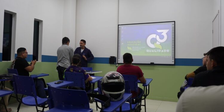 Manaus ganha escola pioneira focada na Indústria 4.0