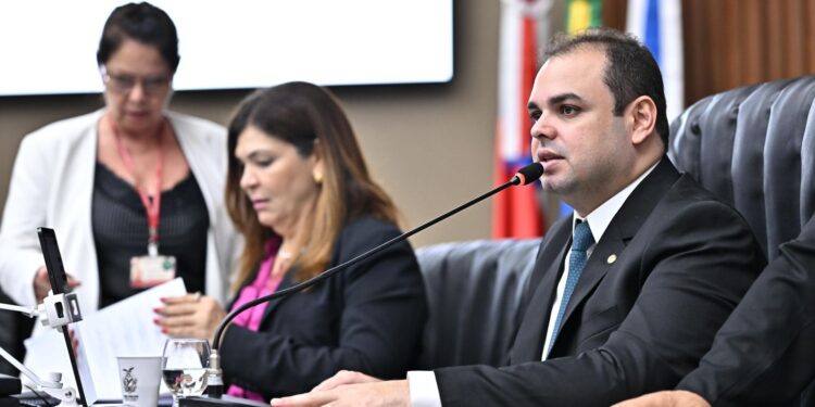 PL de Roberto Cidade que prevê programa de segurança aquática no Amazonas segue para sanção governamental