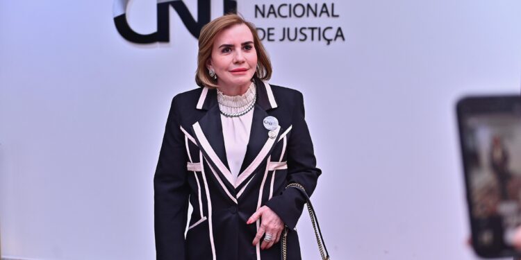 Yara Lins prestigia posse de ministro amazonense como Corregedor Nacional de Justiça