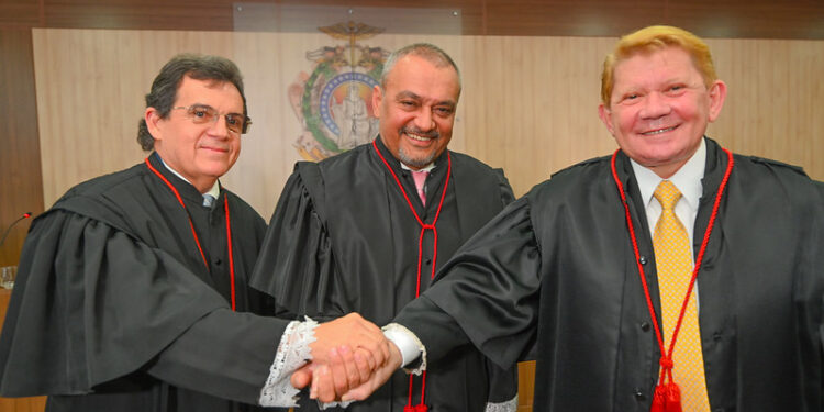 Desembargador Jomar Fernandes é aclamado para presidir o Tribunal de Justiça do Amazonas no biênio 2025/2027
