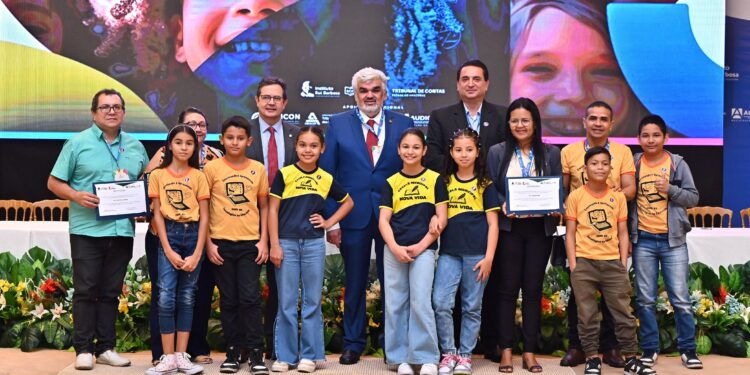 Educação ambiental e desigualdades na primeira infância são destaques do 2º dia de Enapi no TCE-AM