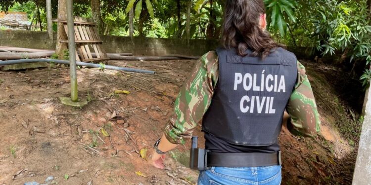 Polícia prende ‘pirata de rio’ por roubo de embarcação em rio do Amazonas