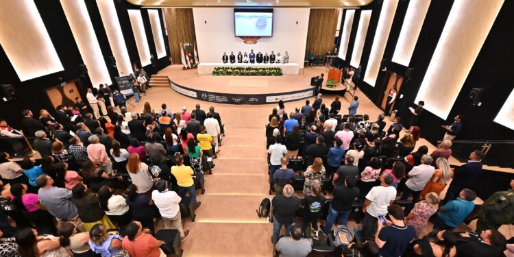 TCE-AM, MPC-AM e parceiros debatem soluções para gestão de resíduos