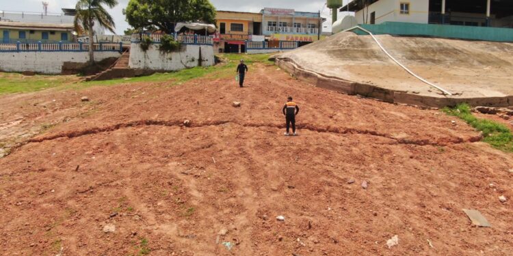 Defesa Civil do Amazonas recomenda interdição de parte do Porto de Autazes
