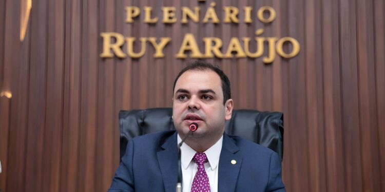 Leis de Roberto Cidade fortalecem e ampliam medidas de atenção à saúde mental da população