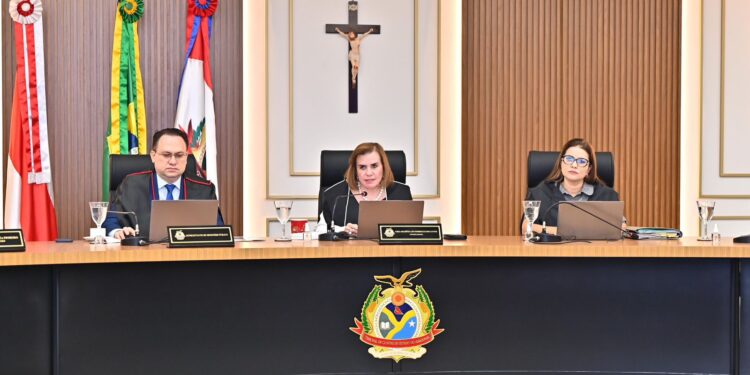 Em Manacapuru (AM), TCE irá apurar atraso no pagamento de parlamentares na Câmara