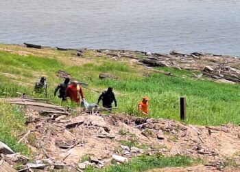 Bombeiros localizam corpo de criança  desaparecida após deslizamento em Manacapuru