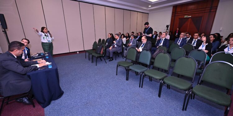 Representantes do TCE-AM e MPC-AM debatem ações sustentáveis em encontro nacional dos Tribunais de Contas