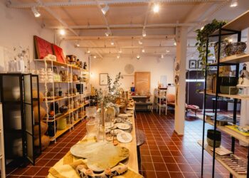 Loja colocará à venda todos as peças com 50% de desconto