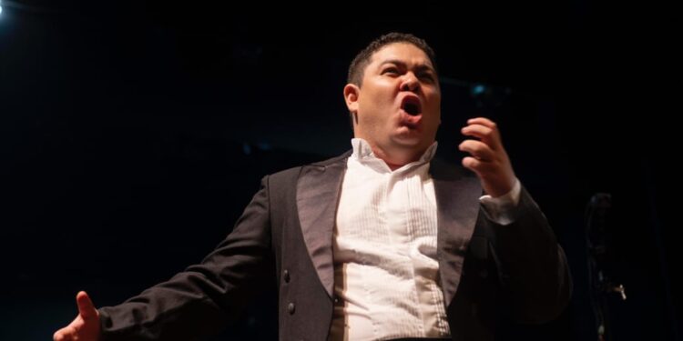 Tenor amazonense Miquéias William participa do “Espetáculo Musical e Poético Chibé, Jacuba e Pirão” 
