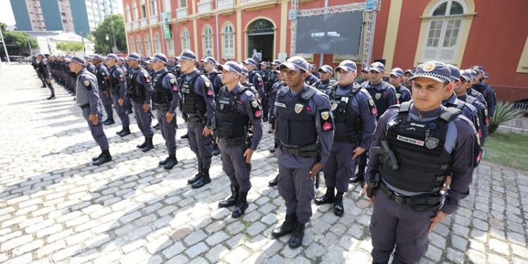 Operação Natal Mais Seguro: Governo do Amazonas reforça policiamento durante compras e festividades de fim de ano