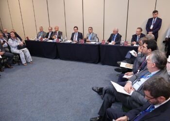 Conselheiro do TCE-AM debate projetos estratégicos para 2025