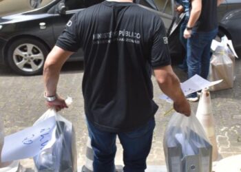 Rachadinha: Grupo criminoso formado por policiais é alvo de operação do MP no Amazonas