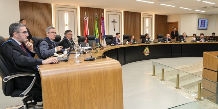 Ex-gestor do SAAE de Barcelos terá de devolver R$ 229,1 mil aos cofres públicos, determina TCE