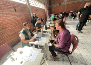 Defensoria Pública do Amazonas é homenageada por trabalho voltado às populações atingidas pela enchente no RS 