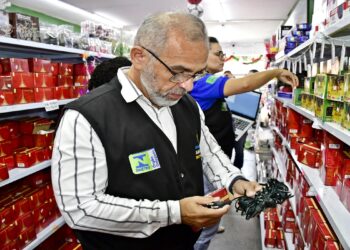 Natal Seguro: Ipem-AM apreende produtos irregulares e reprova marca de panetone comercializados em Manaus e Região Metropolitana