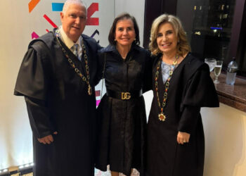 Yara Lins prestigia posse da nova presidente do TRT-15 em Campinas (SP)