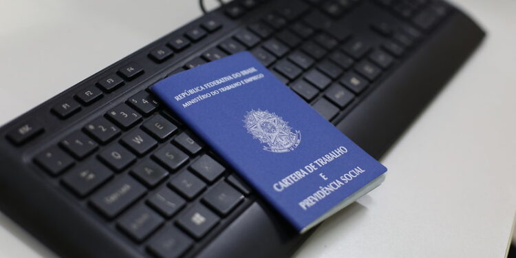 Sine Manaus oferta 417 vagas de emprego nesta quinta-feira, 12/12