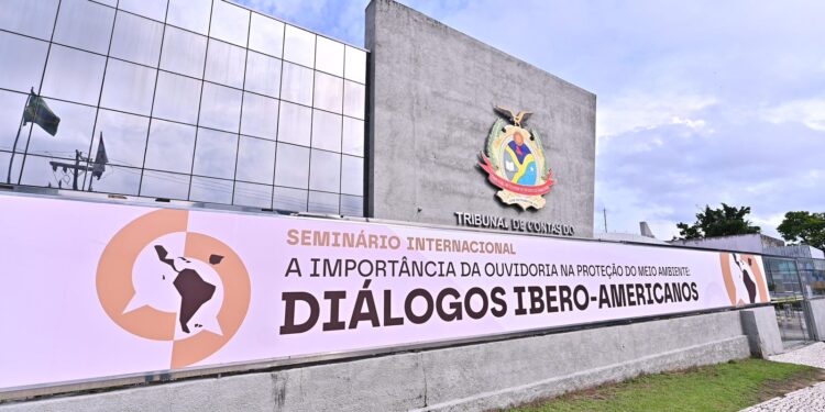 TCE-AM realiza seminário internacional sobre a importância da ouvidoria na proteção do meio ambiente