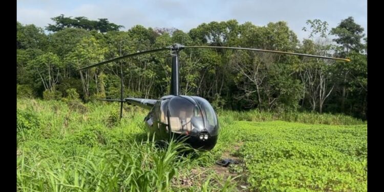 Polícia intercepta helicóptero e apreende 250 kg de drogas no Amazonas