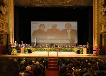 Presidente do TCE-AM prestigia posse dos novos dirigentes do judiciário estadual amazonense