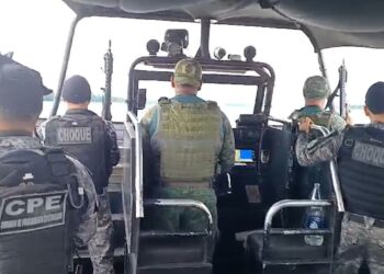 ‘Piratas do rio’ trocam tiros com PMs e pulam no rio Solimões em tentativa de roubo no Amazonas