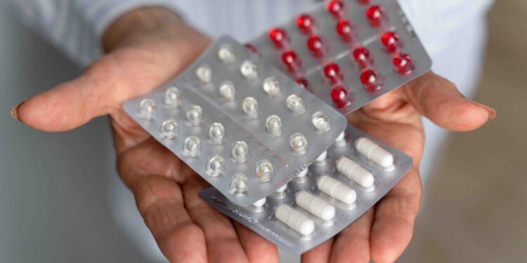 Genéricos se fortalecem como opção segura e mais barata 