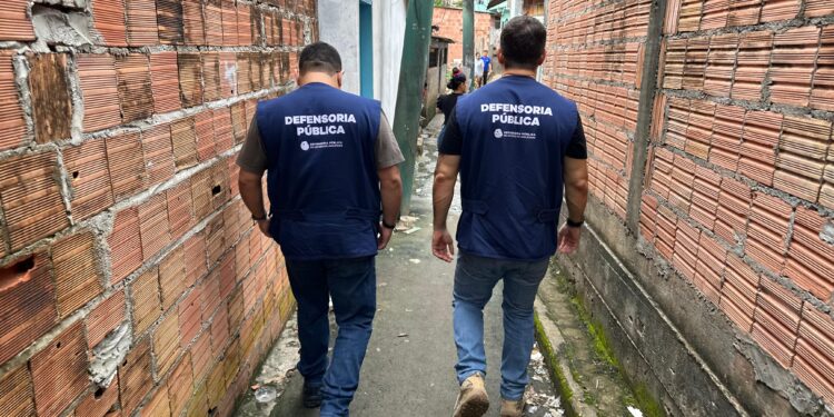 DPE-AM media acordo para transferência de famílias de área de risco na Redenção para residencial do programa ‘Minha Casa, Minha Vida’
