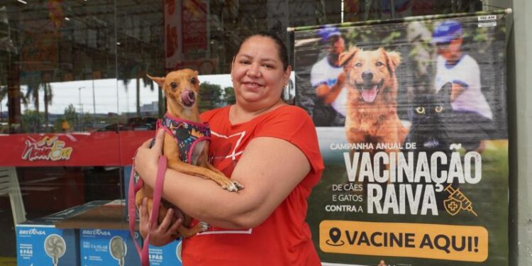 Campanha antirrábica da prefeitura segue com vacinação em UBSs e clínicas veterinárias parceiras