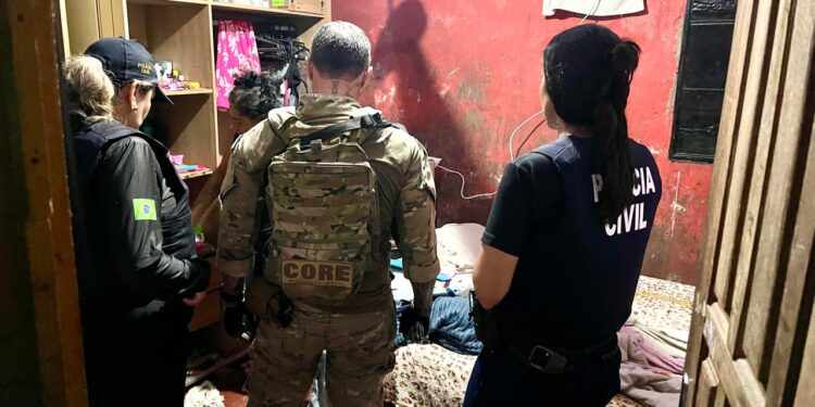Em Manaus, polícia resgata 5 irmãs vítimas de estupro pelo padrasto; mãe acobertava o criminoso