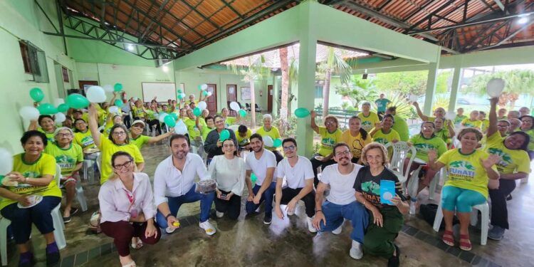 Professora destaca eficácia da musicoterapia no tratamento de idosos