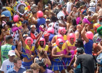 Confira o dia e horário dos blocos de Carnaval do Rio de Janeiro 2025